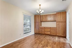 204 Drake Ln, Taylor, TX 76574 - Photo 8