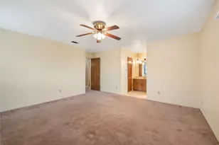 204 Drake Ln, Taylor, TX 76574 - Photo 16