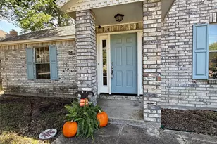 1201 Burkett Cir, Cameron, TX 76520 - Photo 1