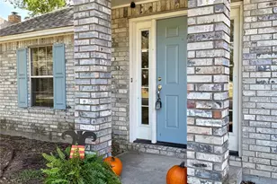 1201 Burkett Cir, Cameron, TX 76520 - Photo 4