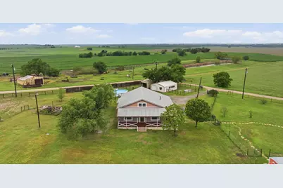 1000 County Road 458, Coupland, TX 78615 - Photo 22