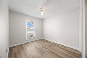 402 Hillside Dr, Round Rock, TX 78681 - Photo 18