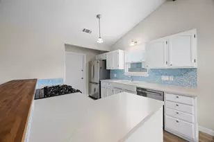 402 Hillside Dr, Round Rock, TX 78681 - Photo 8