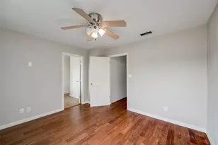 2101 Polaris Ave, Austin, TX 78757 - Photo 10