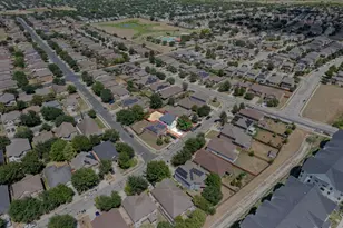 9205 Ipswich Bay Dr, Austin, TX 78747 - Photo 32