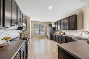 9205 Ipswich Bay Dr, Austin, TX 78747 - Photo 8