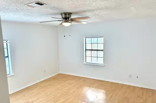 1123 Christie Dr, Austin, TX 78721 - Photo 22
