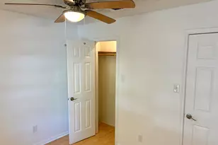 1123 Christie Dr, Austin, TX 78721 - Photo 20