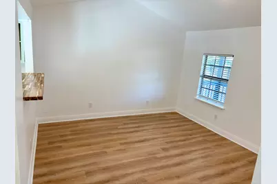 1123 Christie Drive, Austin, TX 78721 - Photo 10