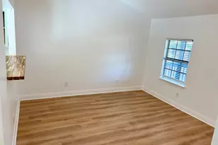 1123 Christie Dr, Austin, TX 78721 - Photo 10