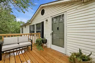 120 Green Mountain Dr, Cedar Creek, TX 78612 - Photo 4