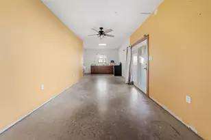 474 Heidenreich Ln, Kyle, TX 78640 - Photo 14