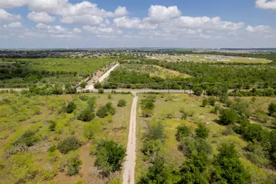 474 Heidenreich Lane, Kyle, TX 78640 - Photo 2