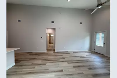 817 5th Street, Lockhart, TX 78644 - Photo 6
