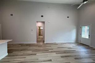 817 5th St, Lockhart, TX 78644 - Photo 6