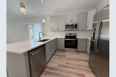 817 5th Street, Lockhart, TX 78644 - Photo 8