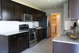 399 Langely, Kyle, TX 78640 - Photo 6