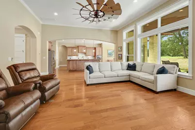 105 Arrowhead Road, Georgetown, TX 78633 - Photo 10