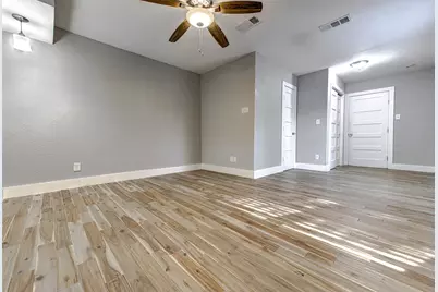 2200 E 14th Street, Austin, TX 78702 - Photo 6