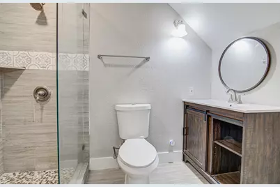 2200 E 14th Street, Austin, TX 78702 - Photo 30