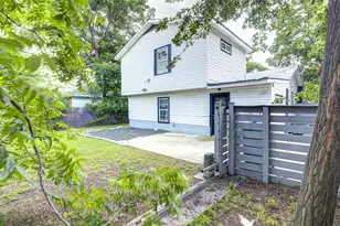 2200 E 14th St, Austin, TX 78702 - Photo 24