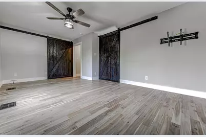 2200 E 14th Street, Austin, TX 78702 - Photo 16