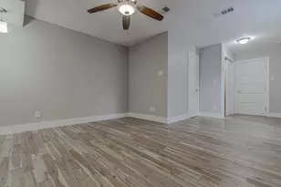 2200 E 14th St, Austin, TX 78702 - Photo 22