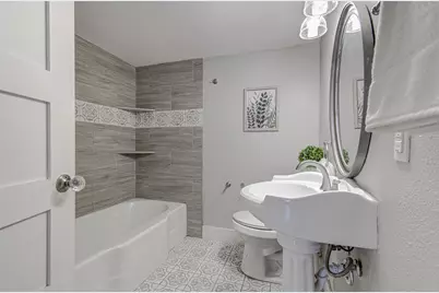 2200 E 14th Street, Austin, TX 78702 - Photo 16