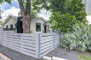 2200 E 14th St, Austin, TX 78702 - Photo 2