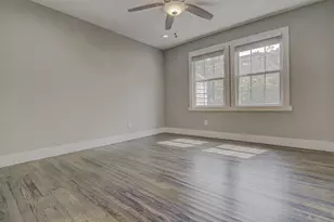 2200 E 14th St, Austin, TX 78702 - Photo 12