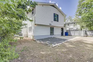 2200 E 14th St, Austin, TX 78702 - Photo 26