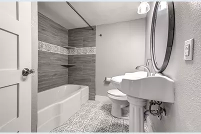 2200 E 14th Street, Austin, TX 78702 - Photo 12