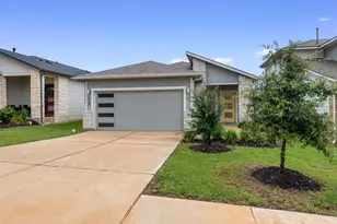 328 Fairfax Ave, San Marcos, TX 78666 - Photo 1