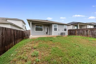 328 Fairfax Ave, San Marcos, TX 78666 - Photo 6