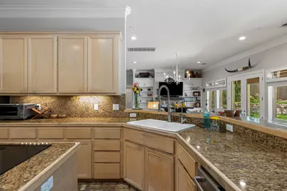 1904 Steamboat Springs Cove, Austin, TX 78746 - Photo 8
