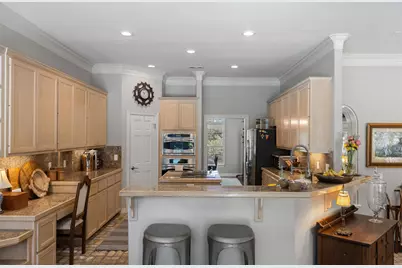 1904 Steamboat Springs Cove, Austin, TX 78746 - Photo 10