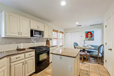 8904 Mount Bartlett Drive, Austin, TX 78759 - Photo 8