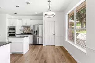 2950 Lantana Ridge Dr, Austin, TX 78732 - Photo 12