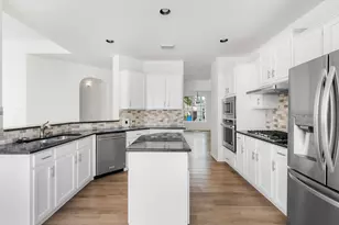 2950 Lantana Ridge Dr, Austin, TX 78732 - Photo 10