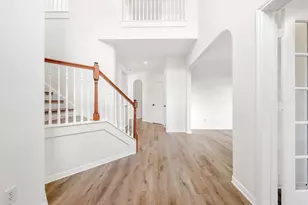 2950 Lantana Ridge Dr, Austin, TX 78732 - Photo 2