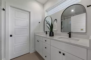 909 Calle Limon, Austin, TX 78702 - Photo 14