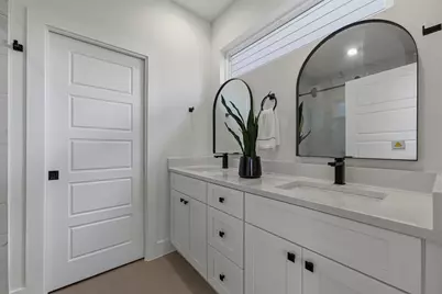 909 Calle Limon #1, Austin, TX 78702 - Photo 14