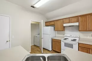 3201E El Salido Pkwy, Cedar Park, TX 78613 - Photo 4