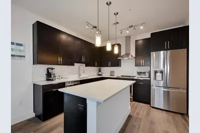 1615 E 7th Street #301, Austin, TX 78702 - Photo 2