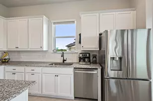 11701 Shimmering Sea Dr, Austin, TX 78747 - Photo 14