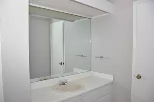 10810 Topperwein Dr, Austin, TX 78758 - Photo 10