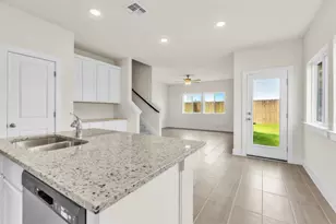 130 Yearling Wy, Georgetown, TX 78626 - Photo 2