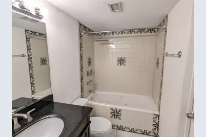 1818 S Lakeshore Drive #7, Austin, TX 78741 - Photo 2