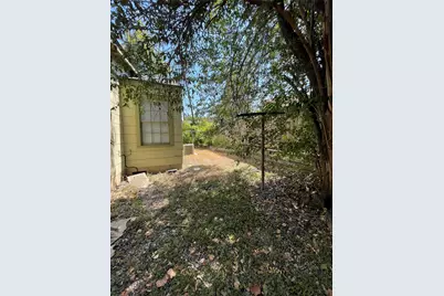 819 E 31st Street, Austin, TX 78705 - Photo 22