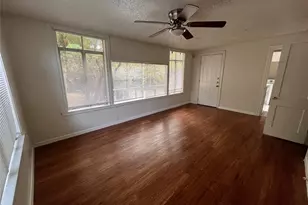 819 E 31st St, Austin, TX 78705 - Photo 16